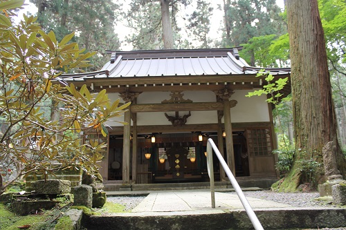 御岩神社の斎神社